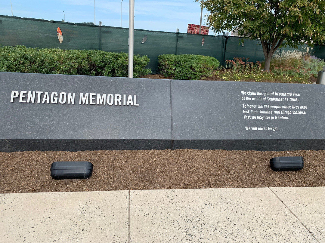 Pentagon Memorial景点图片