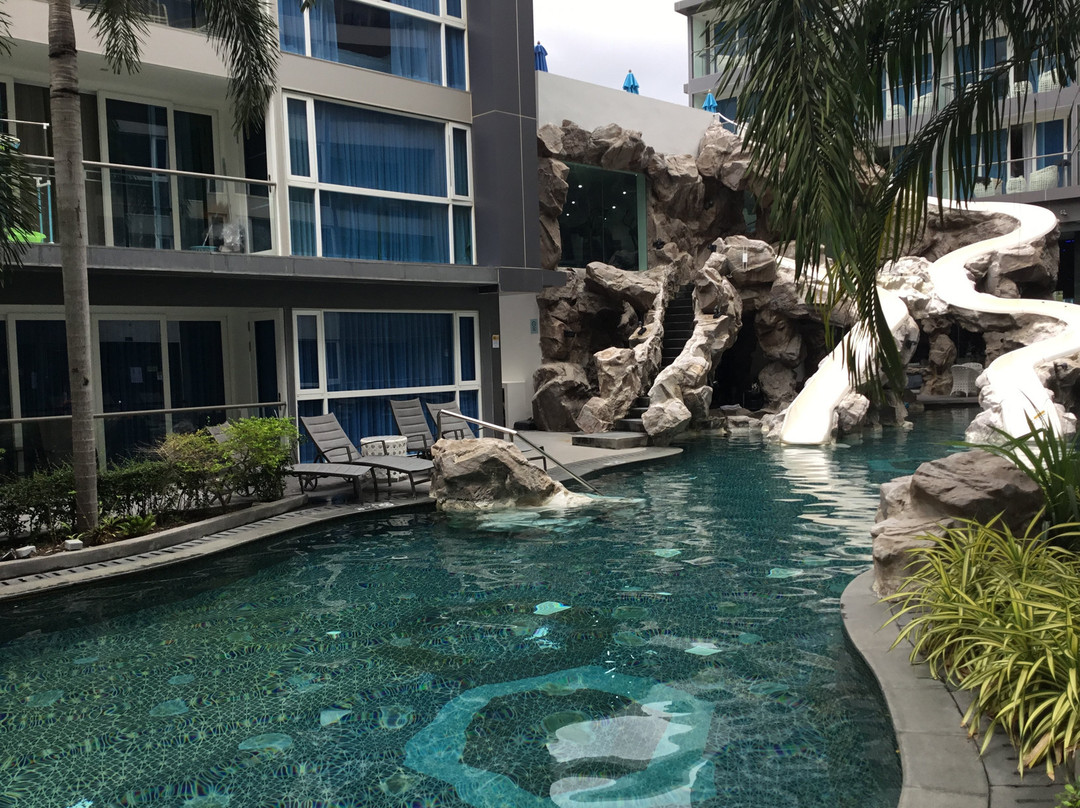 Azure Hotel Pattaya主图