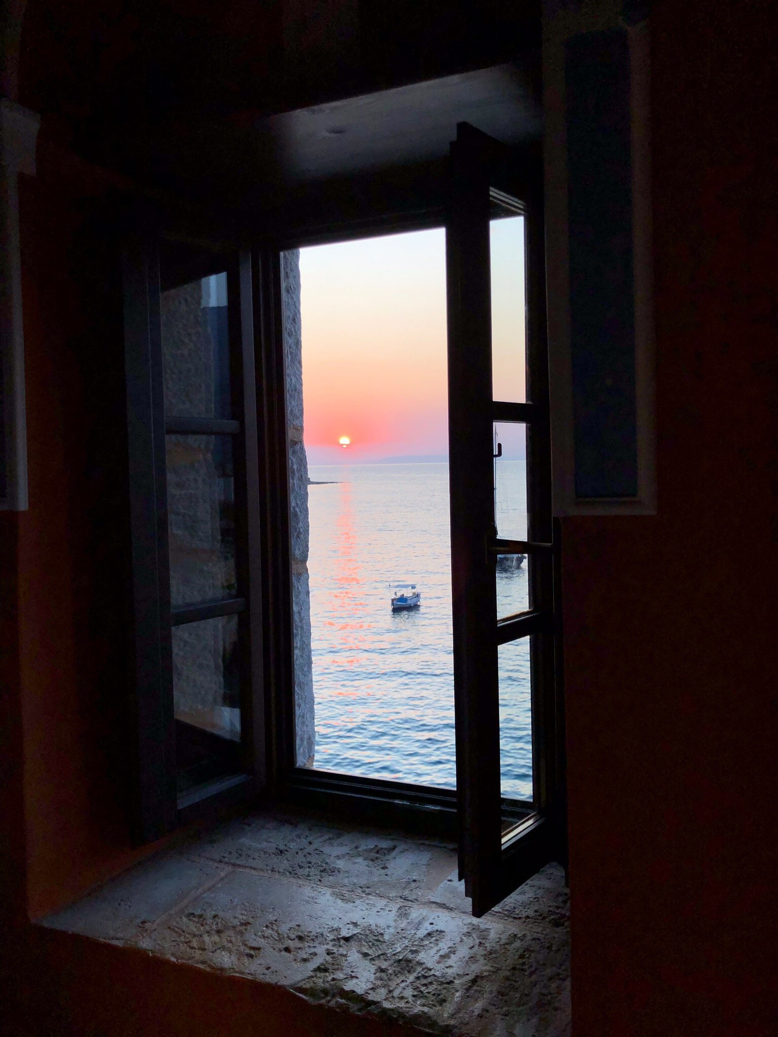 Mavromichalai Hotel-官方