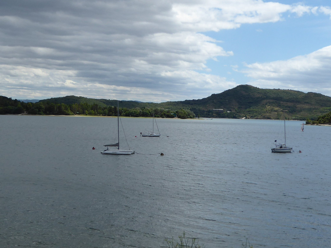 Vuelta al embalse de Ullibarri-Gamboa-Alava必去景点