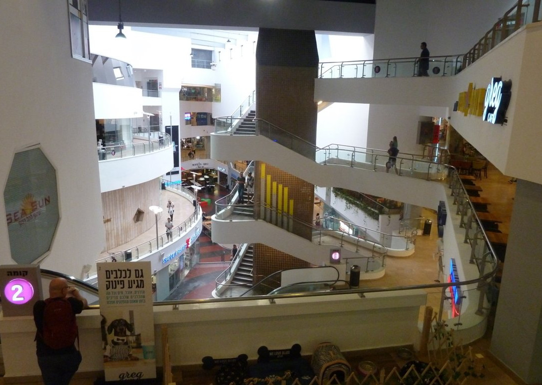 Dizengoff Center Mall景点图片