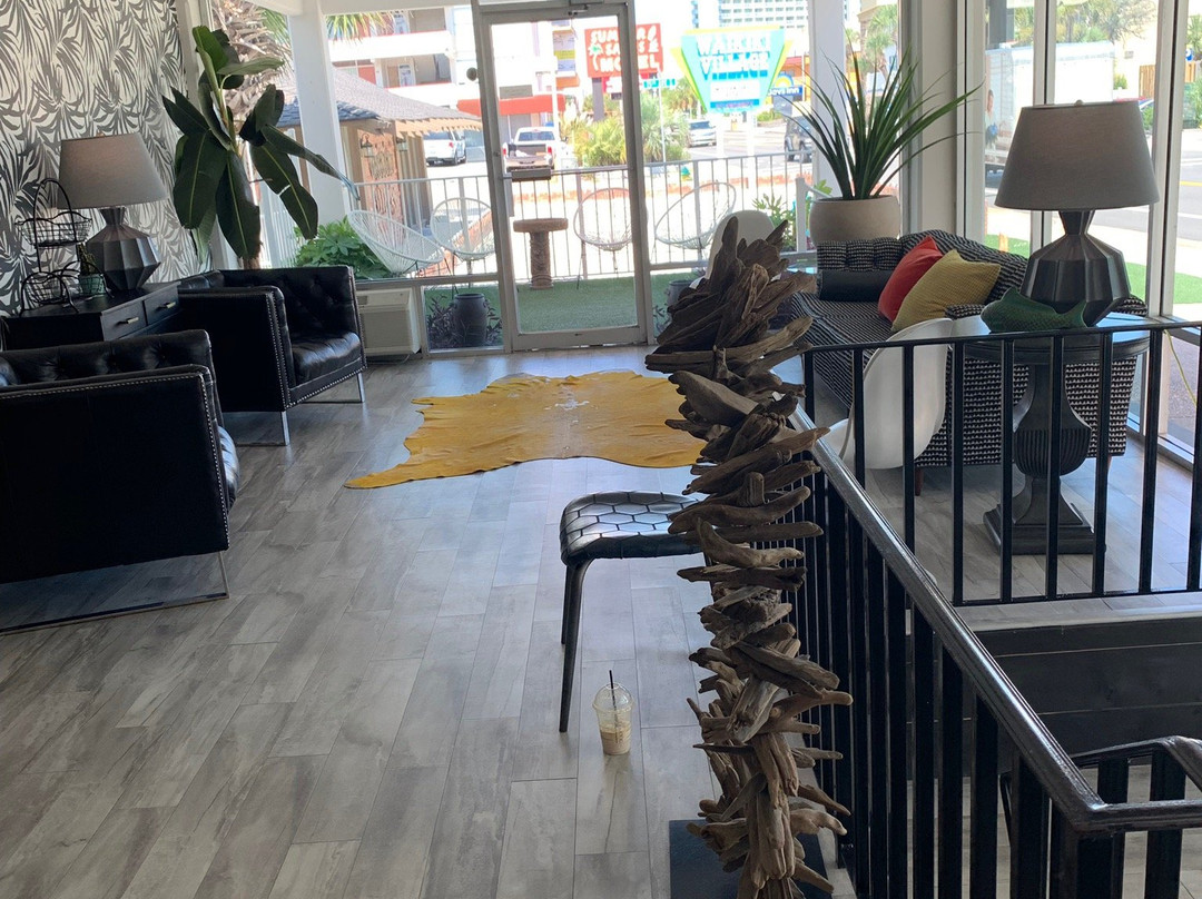 Waikiki Village Motel主图