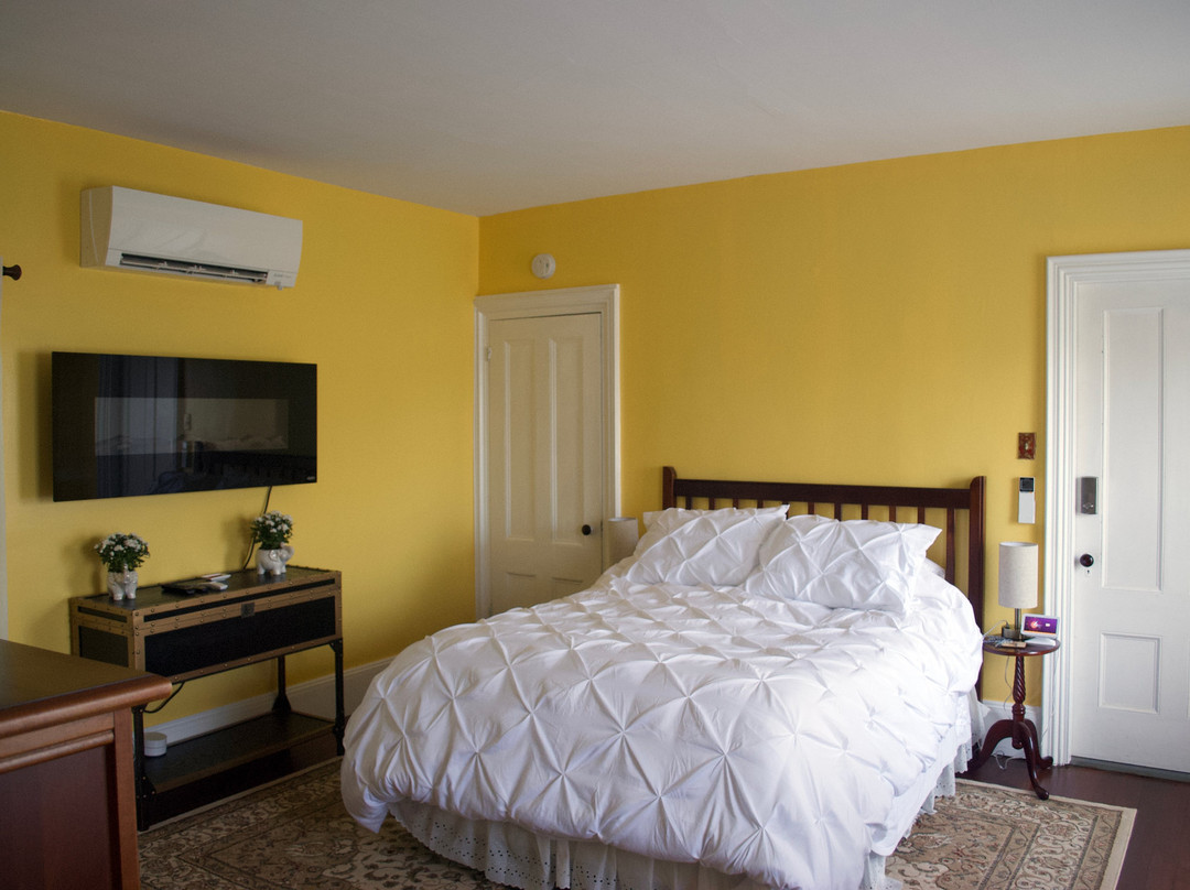 The Tipsy Butler Bed and Breakfast主图