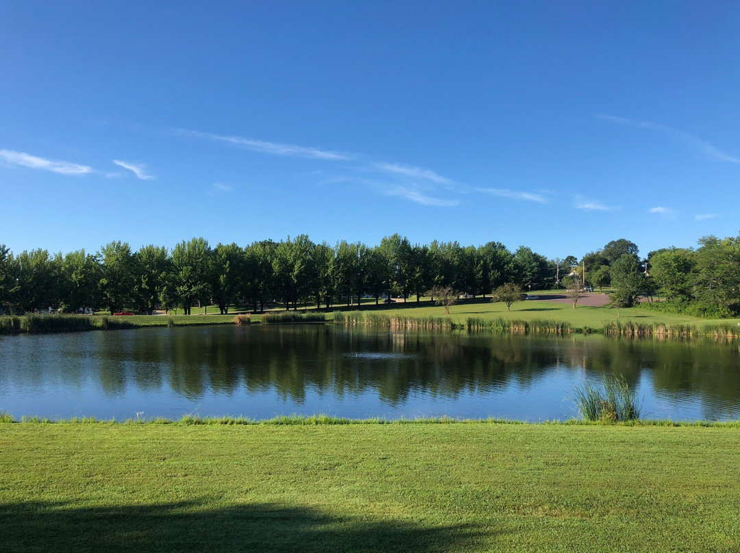 Ber Juan Park-罗拉必去景点