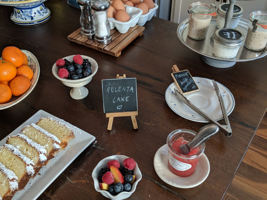 Beech Tree Inn- Brookline主图