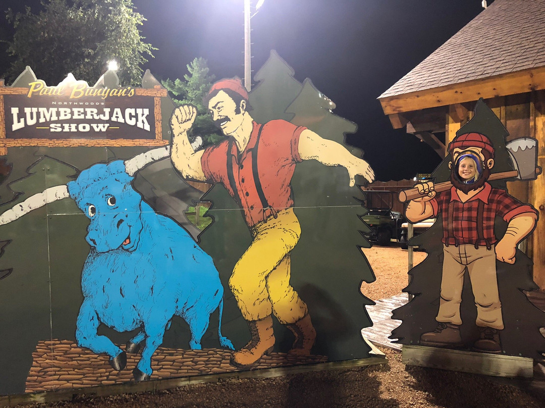 Dells Lumberjack Show-威斯康星峡谷必去景点