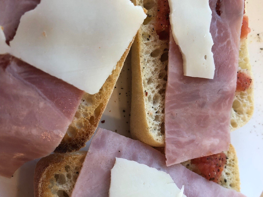 赫罗纳快捷假日酒店