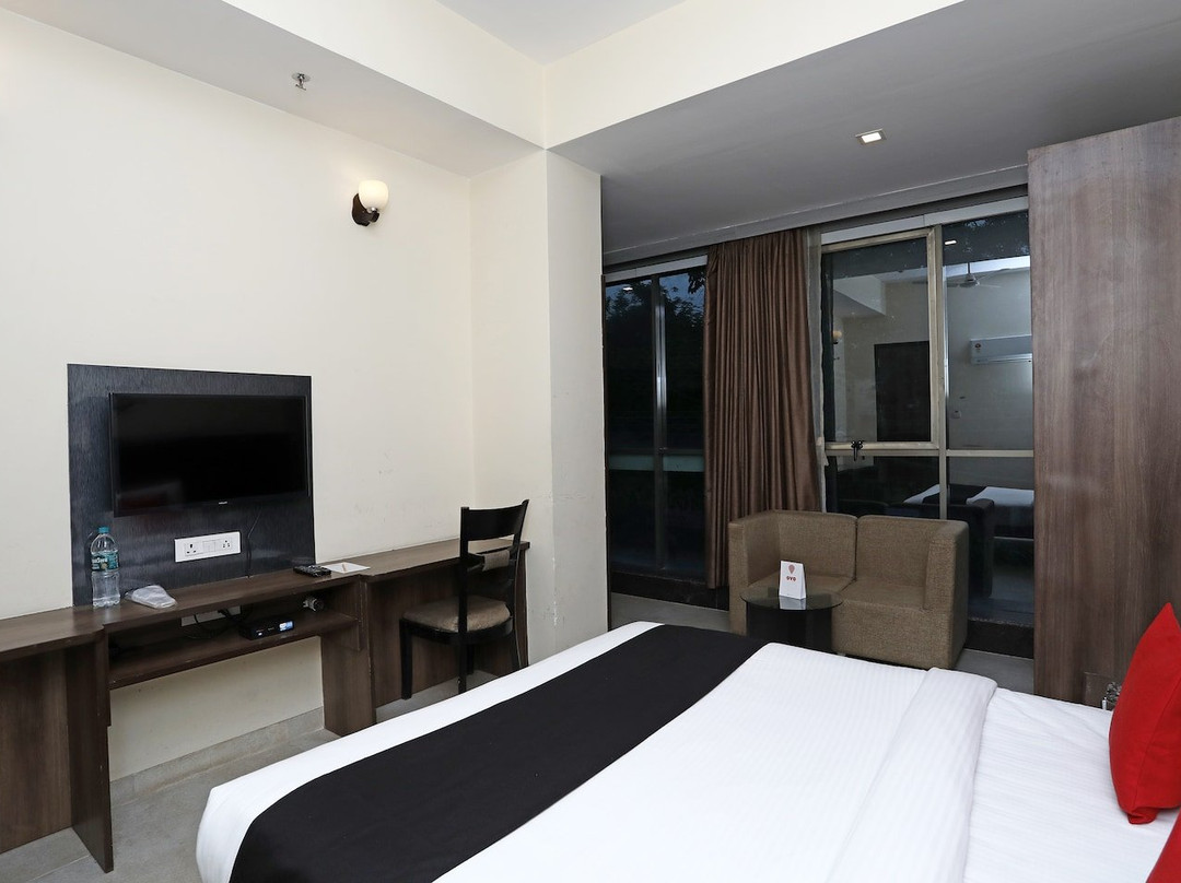 Capital O 3831 Jade Inn主图