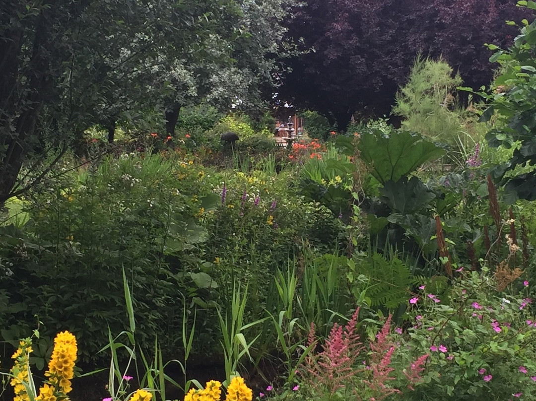 Kenchester Water Gardens景点图片