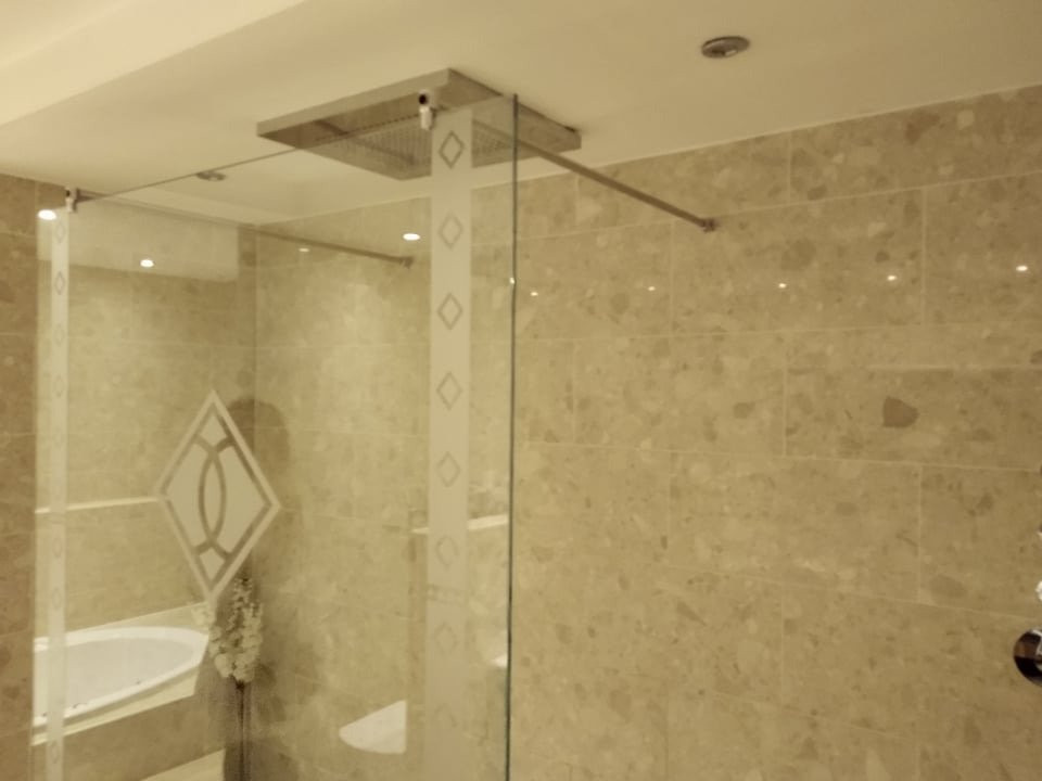 Diamond Coast Hotel主图