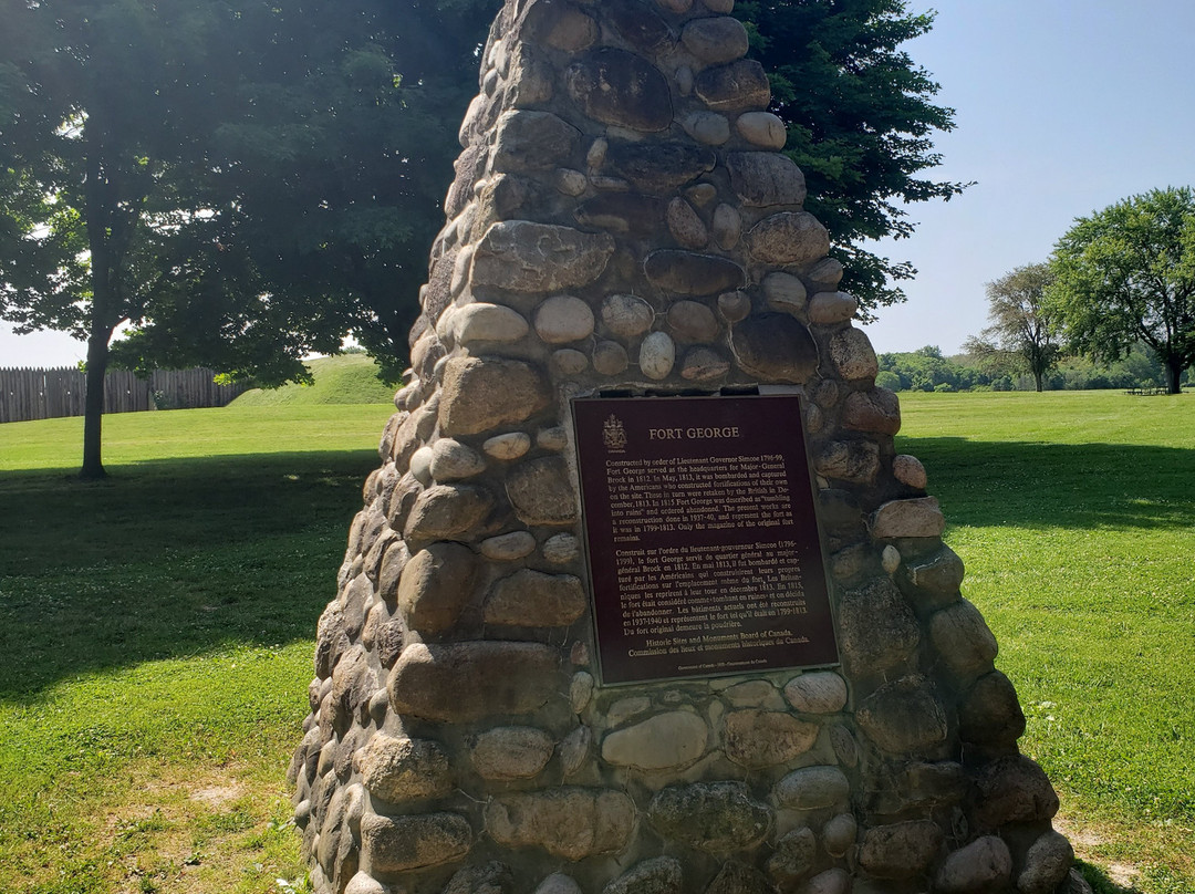Ghost Tours at Fort George-滨湖尼亚加拉必去景点