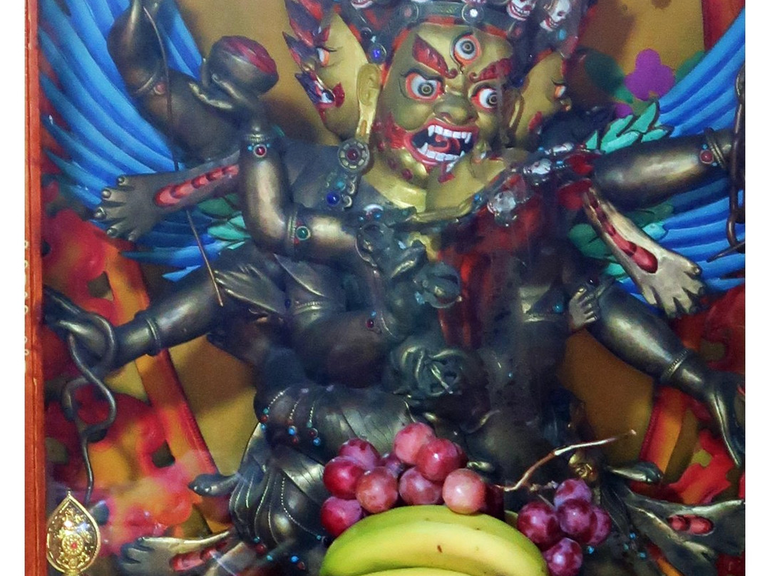 青浦山洞-拉萨市必去景点