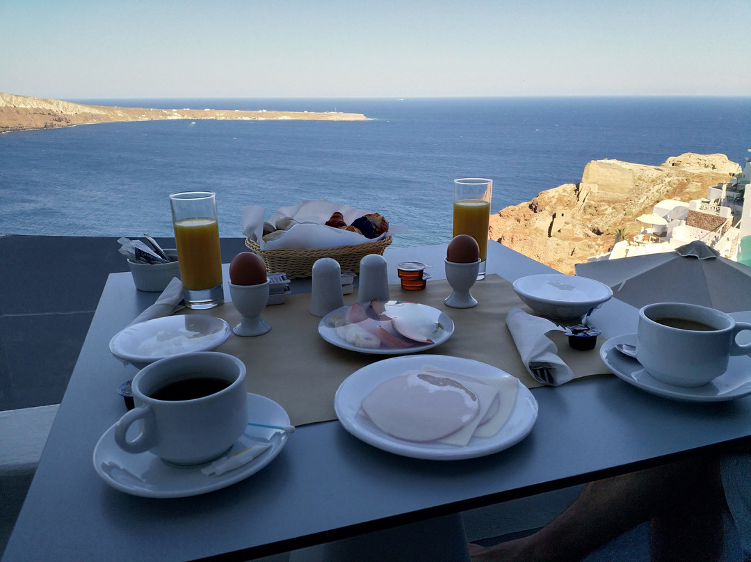 西奥多拉套房酒店主图