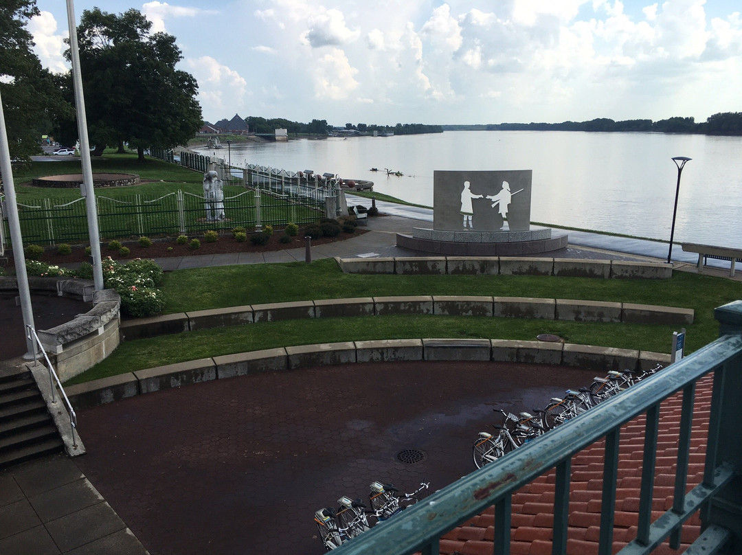 Visit Evansville-埃文斯维尔必去景点