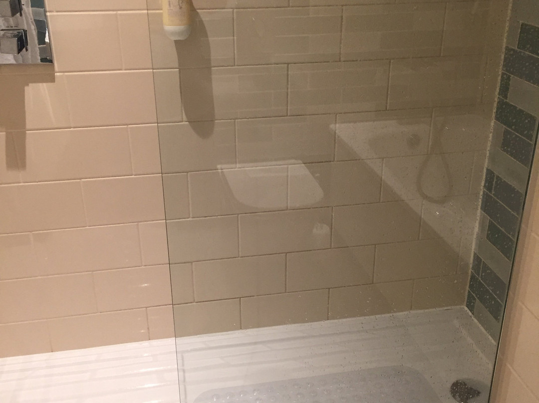 The White Hart Hotel主图