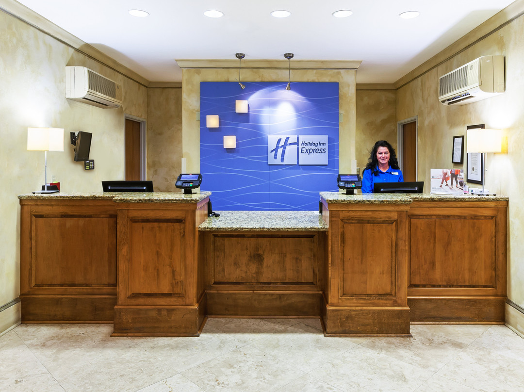 Holiday Inn Express & Suites Lafayette-south By IHG主图