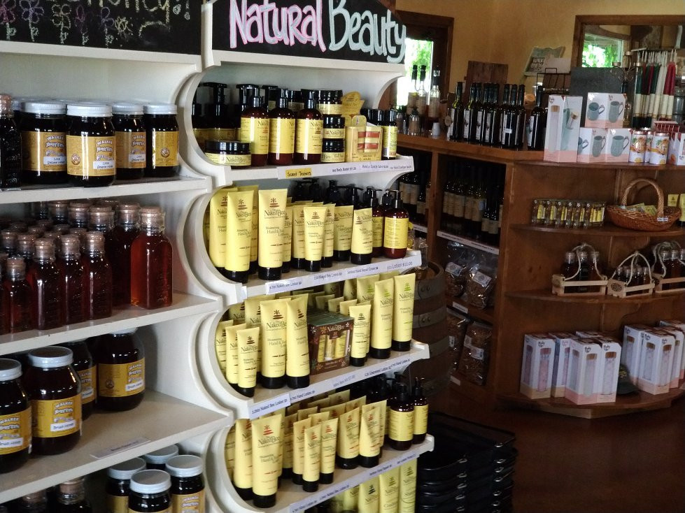 Walker Honey Farm Store & Dancing Bee Winery景点图片