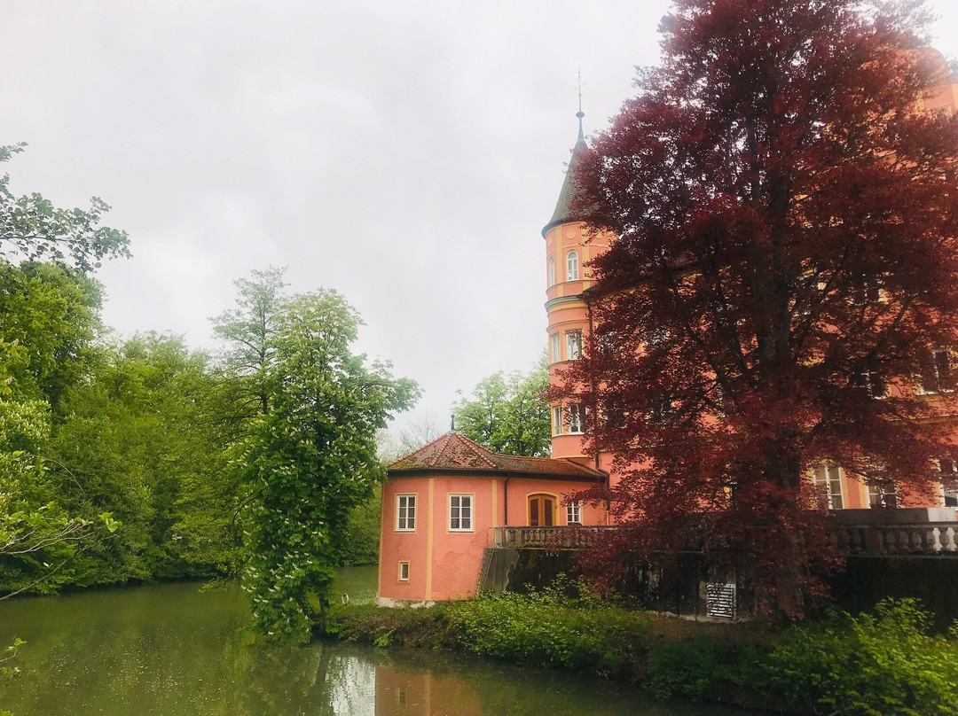Wasserschloss Taufkirchen景点图片