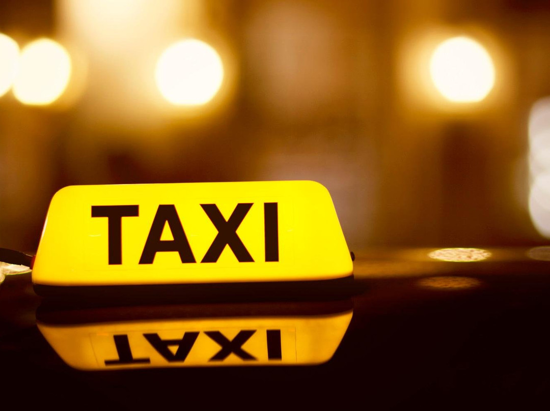 Taxi as group景点图片