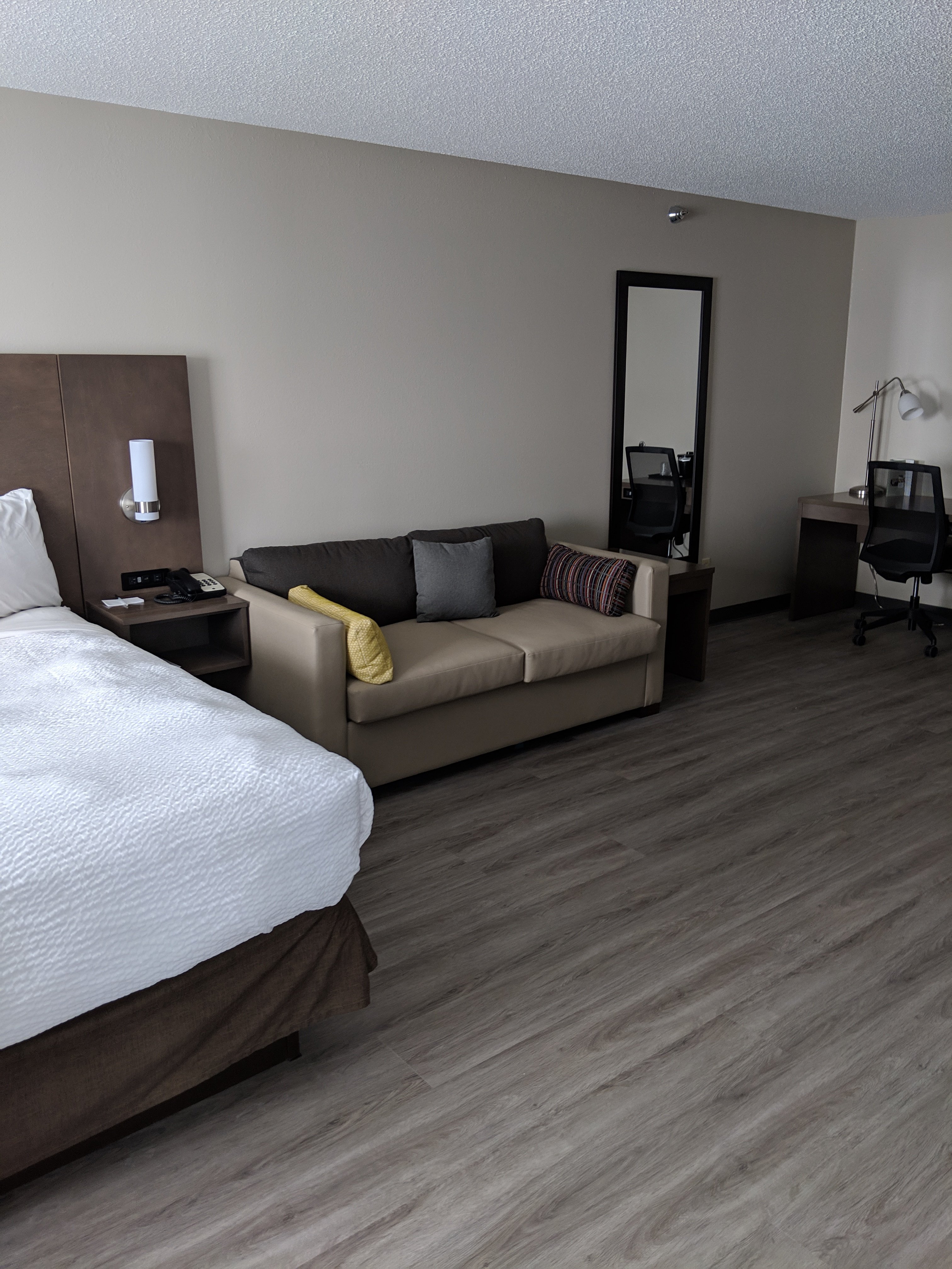 Country Inn & Suites by Radisson, Buffalo, MN-portrait