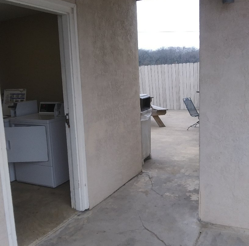 Super 8 by Wyndham Buffalo主图