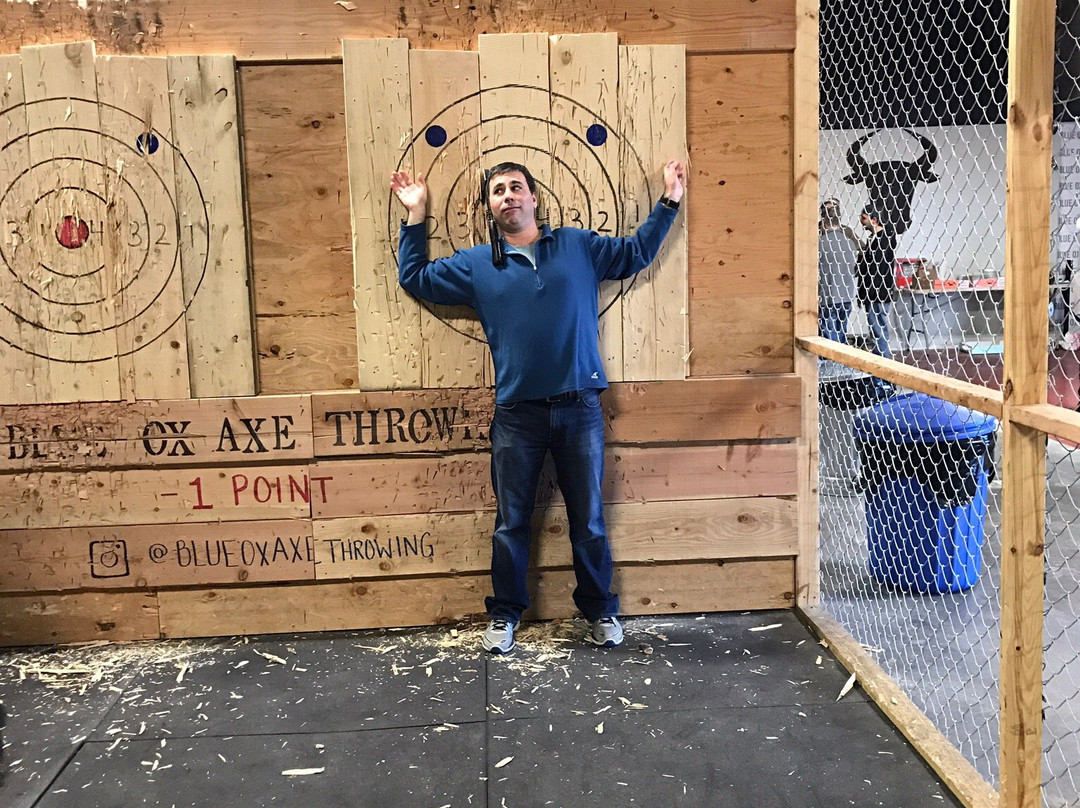 Blue Ox Axe Throwing-沃灵福德必去景点