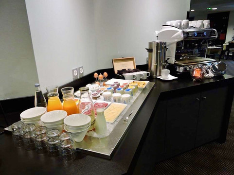 Hotel Kyriad Auray - Carnac主图