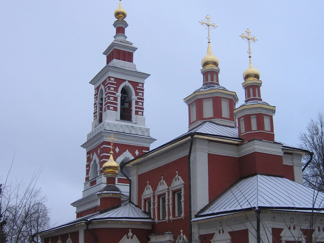 Church of The Nativity in Varvarino景点图片