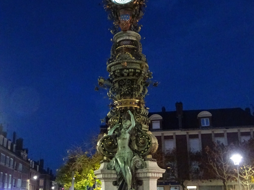 Horloge Dewailly et Marie-sans-chemise-亚眠必去景点