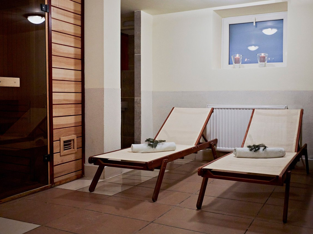 Dworek  Bielin主图