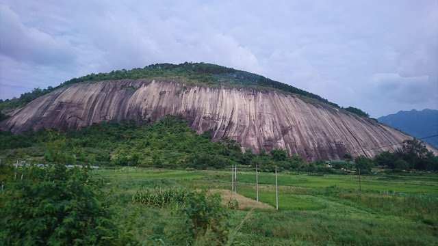 封开斑石风景区-封开县必去景点