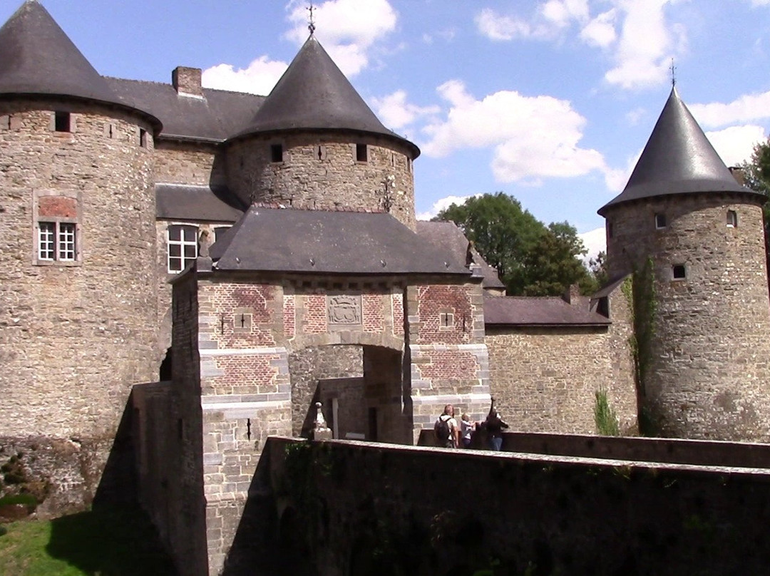 le chateau medieval de Corroy le chareau景点图片