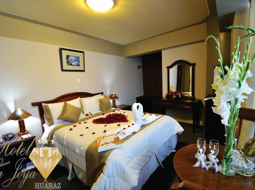 拉卓娅酒店主图