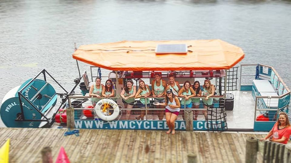 West Michigan Cycleboat景点图片