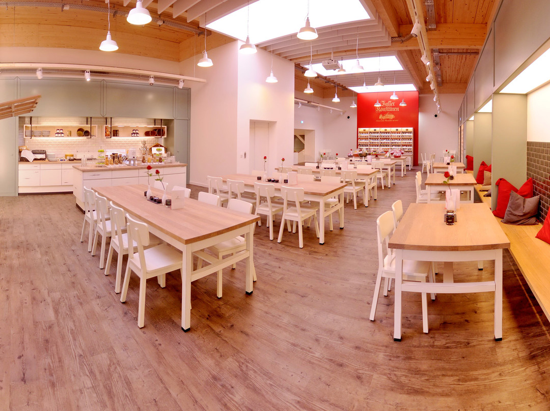 Hof餐馆和美食-Konfiturencafe 's Therese