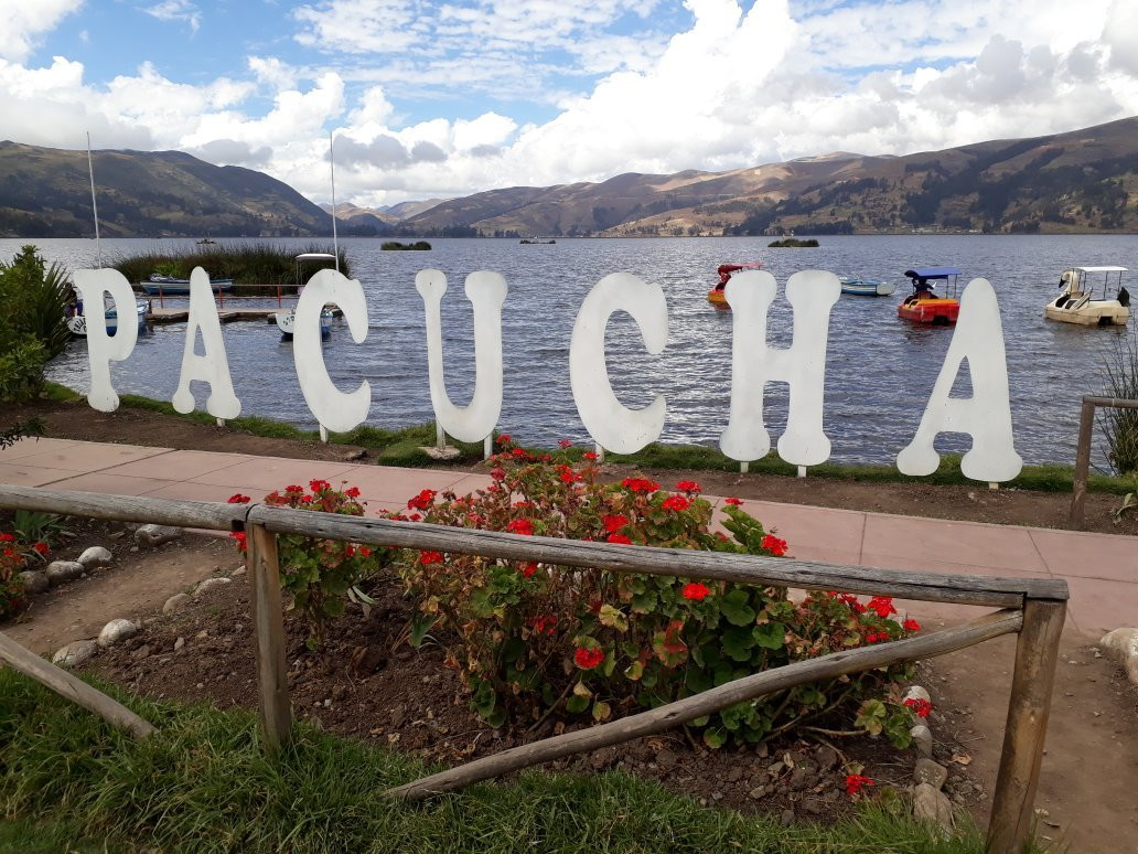 Laguna de Pacucha景点图片