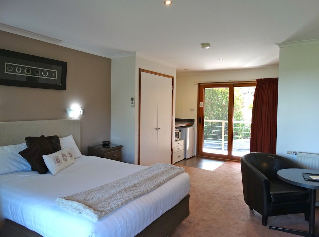 Cloverhill Hepburn Springs主图