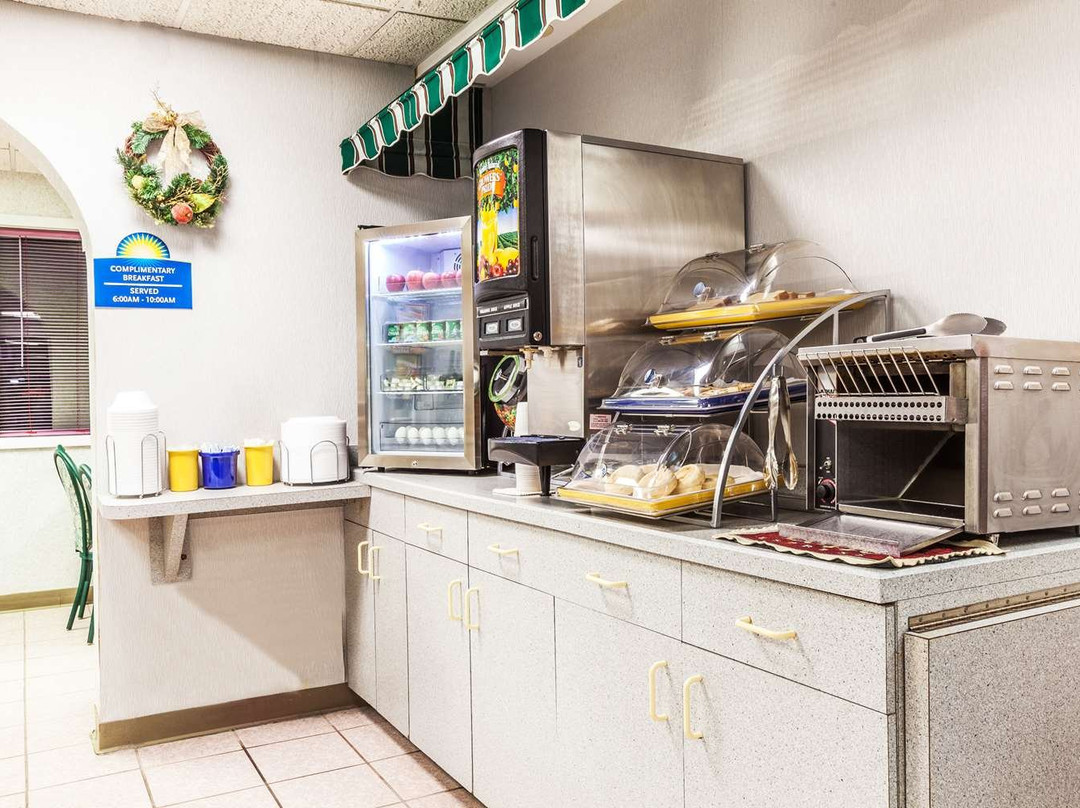 Red Roof Inn Weedsport主图