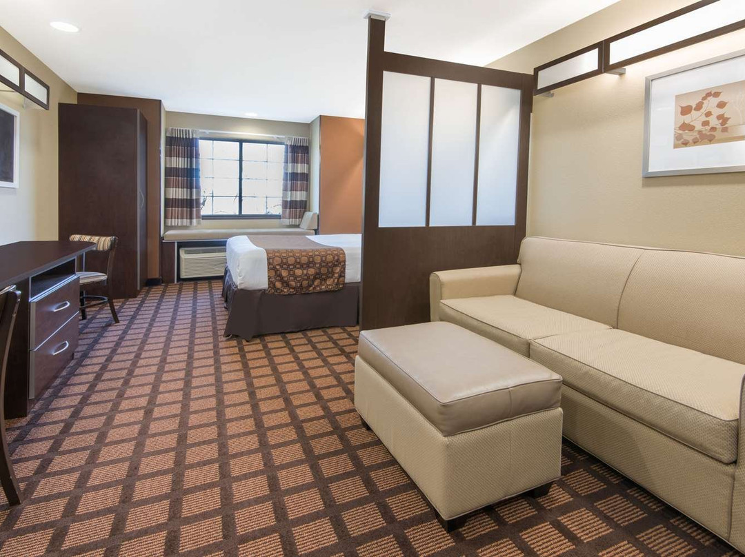 Microtel Inn & Suites by Wyndham North Canton主图