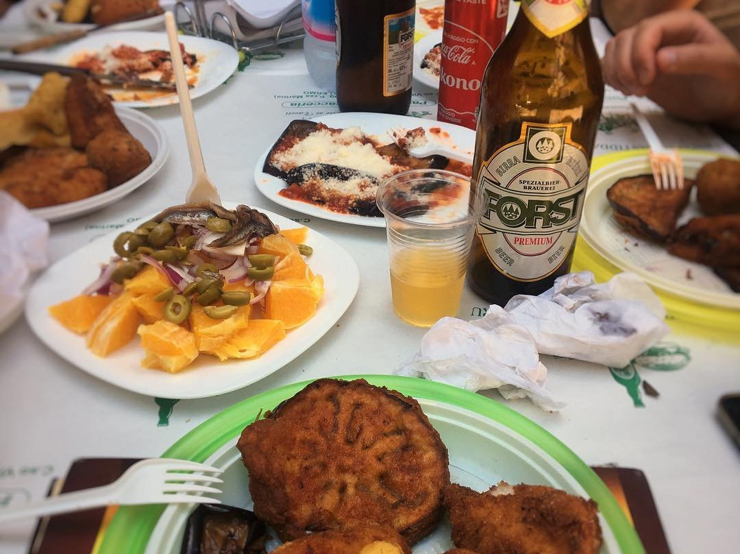 Gourmet Travelers景点图片