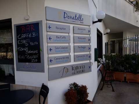 多纳泰罗酒店-浴室