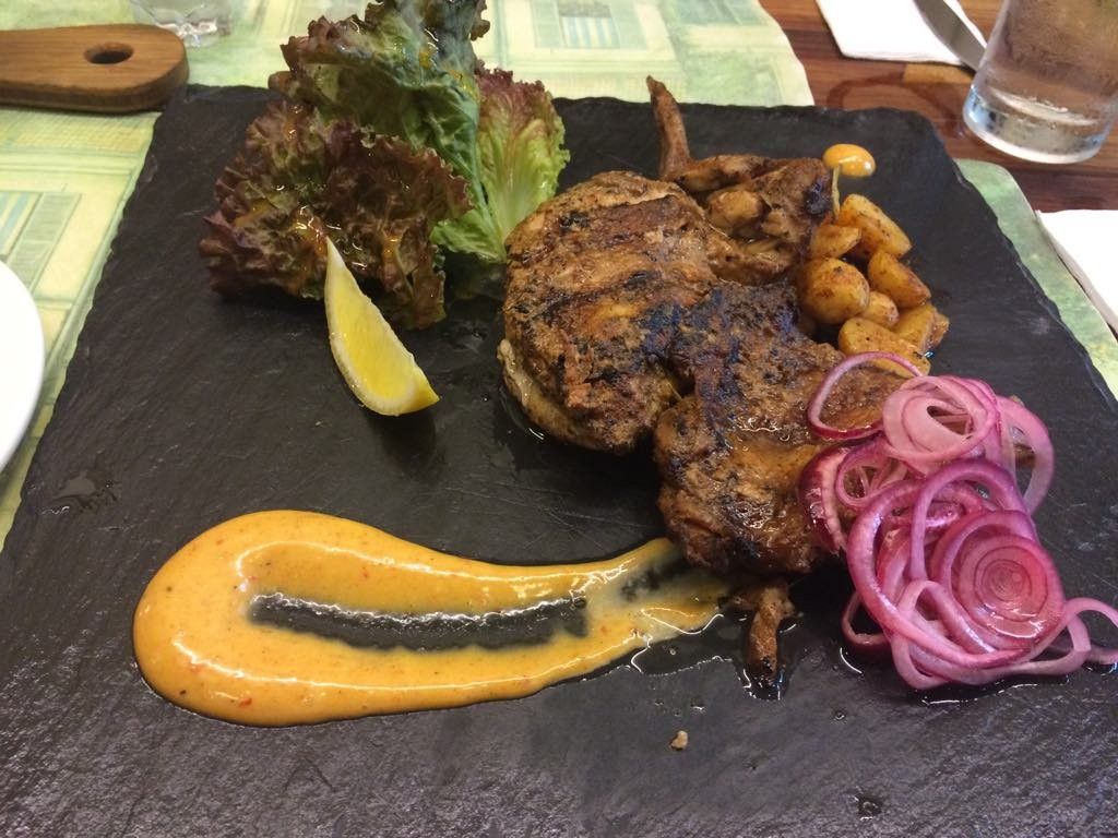 莫龙餐馆和美食-Gourmet Garage Subic