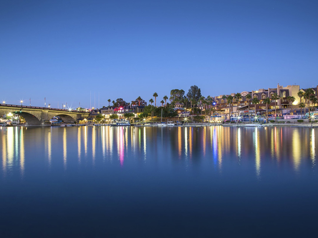 伦敦桥度假酒店主图