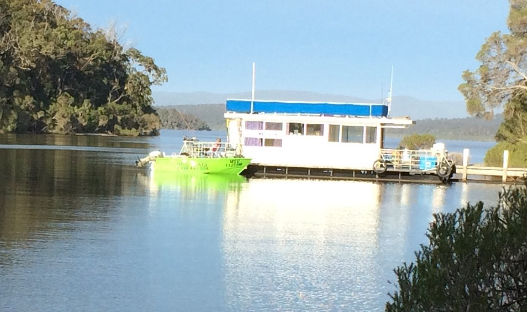 Mallacoota Wilderness Houseboats景点图片