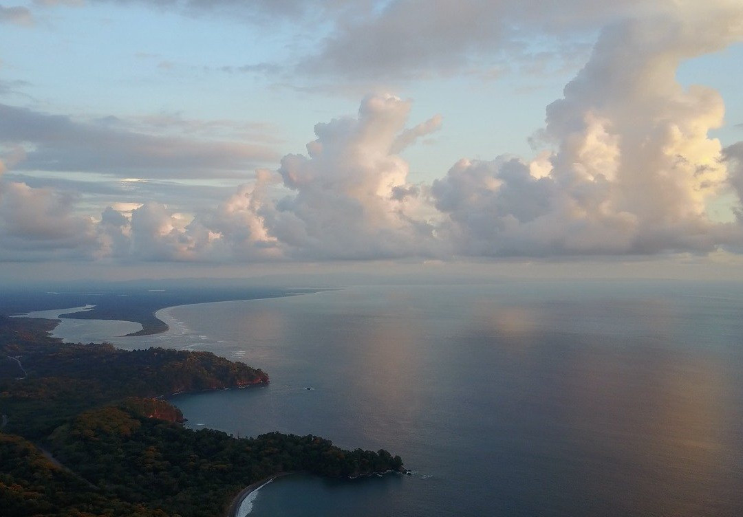 Makara Suites & Apartments主图