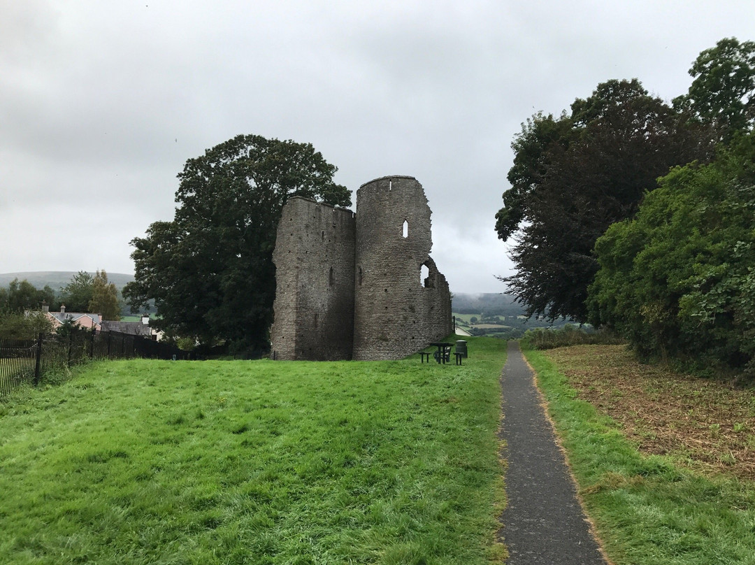 Crickhowell Castle景点图片