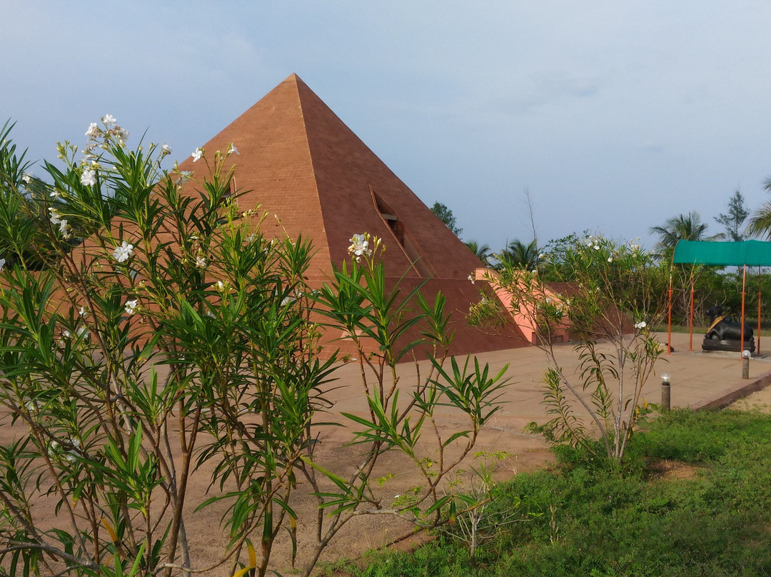 Sri Karaneswara Nataraja Temple景点图片