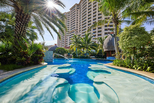 三亚湾希尔顿逸林酒店主图