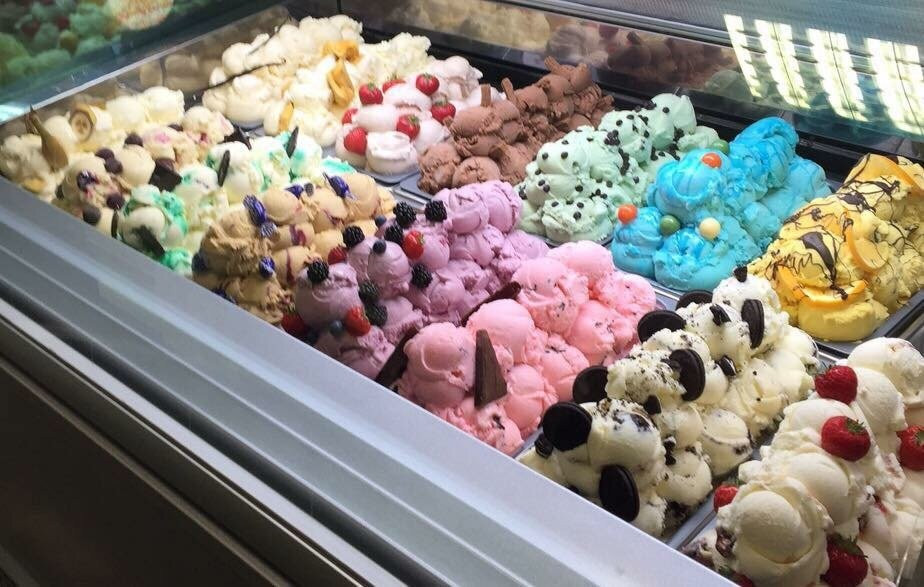 Much Hoole餐馆和美食-Tootsies Ice Cream Parlour and Coffee Shop