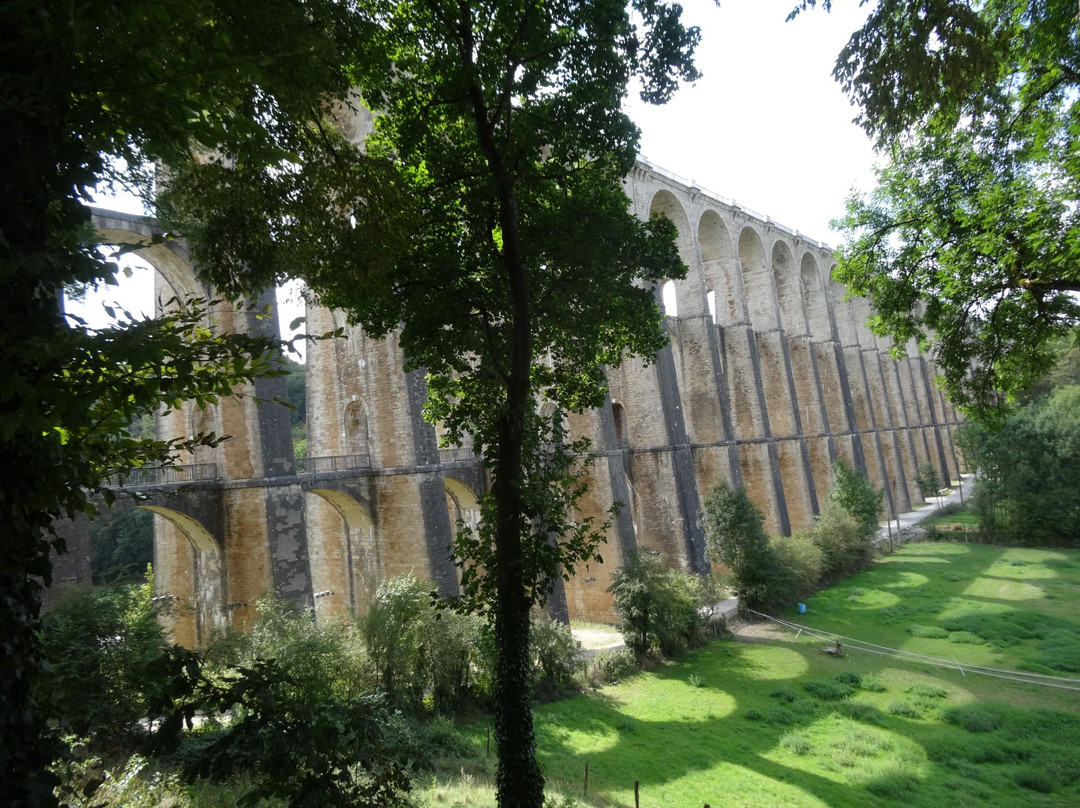 Viaduc de Chaumont景点图片